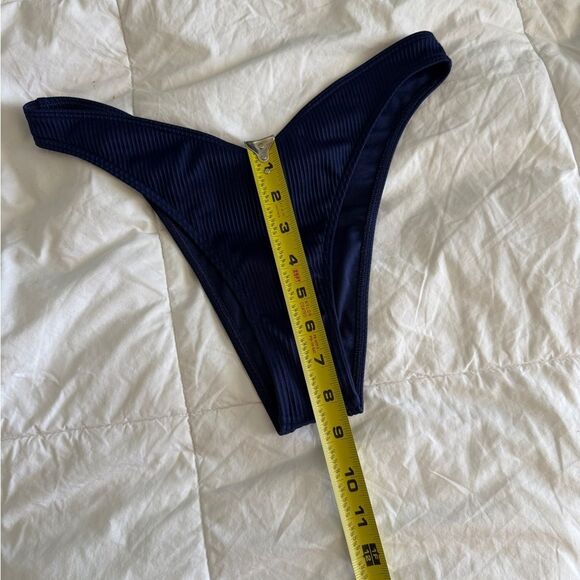 Hollister Navy Ribbed High Cut Thong Bikini Bottom S - 4th of July Ready! - Picture 4 of 10